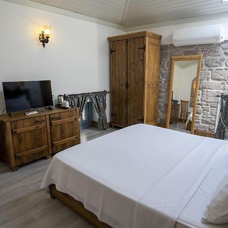 Villa Pietra Butik Otel Айвалык Экстерьер фото