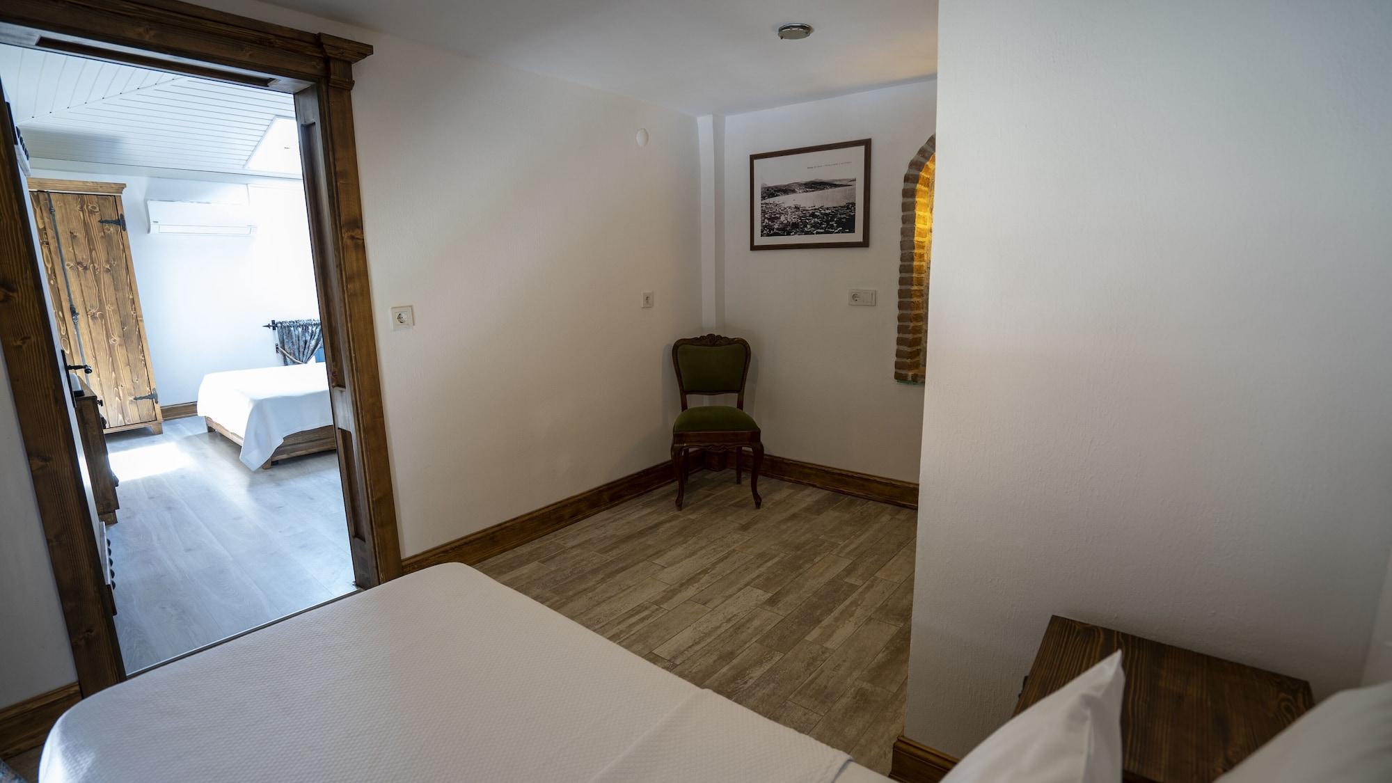 Villa Pietra Butik Otel Айвалык Экстерьер фото
