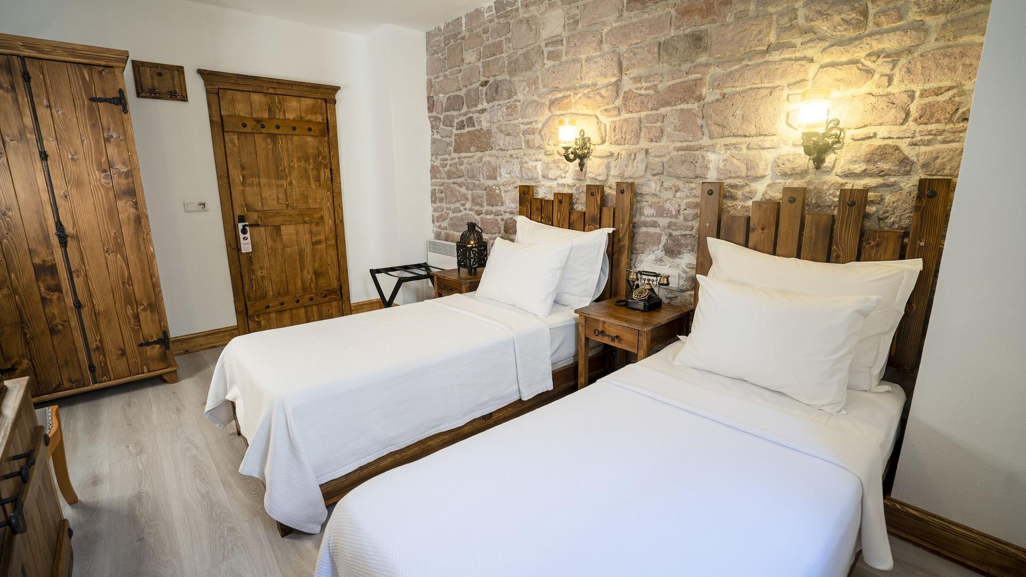 Villa Pietra Butik Otel Айвалык Экстерьер фото