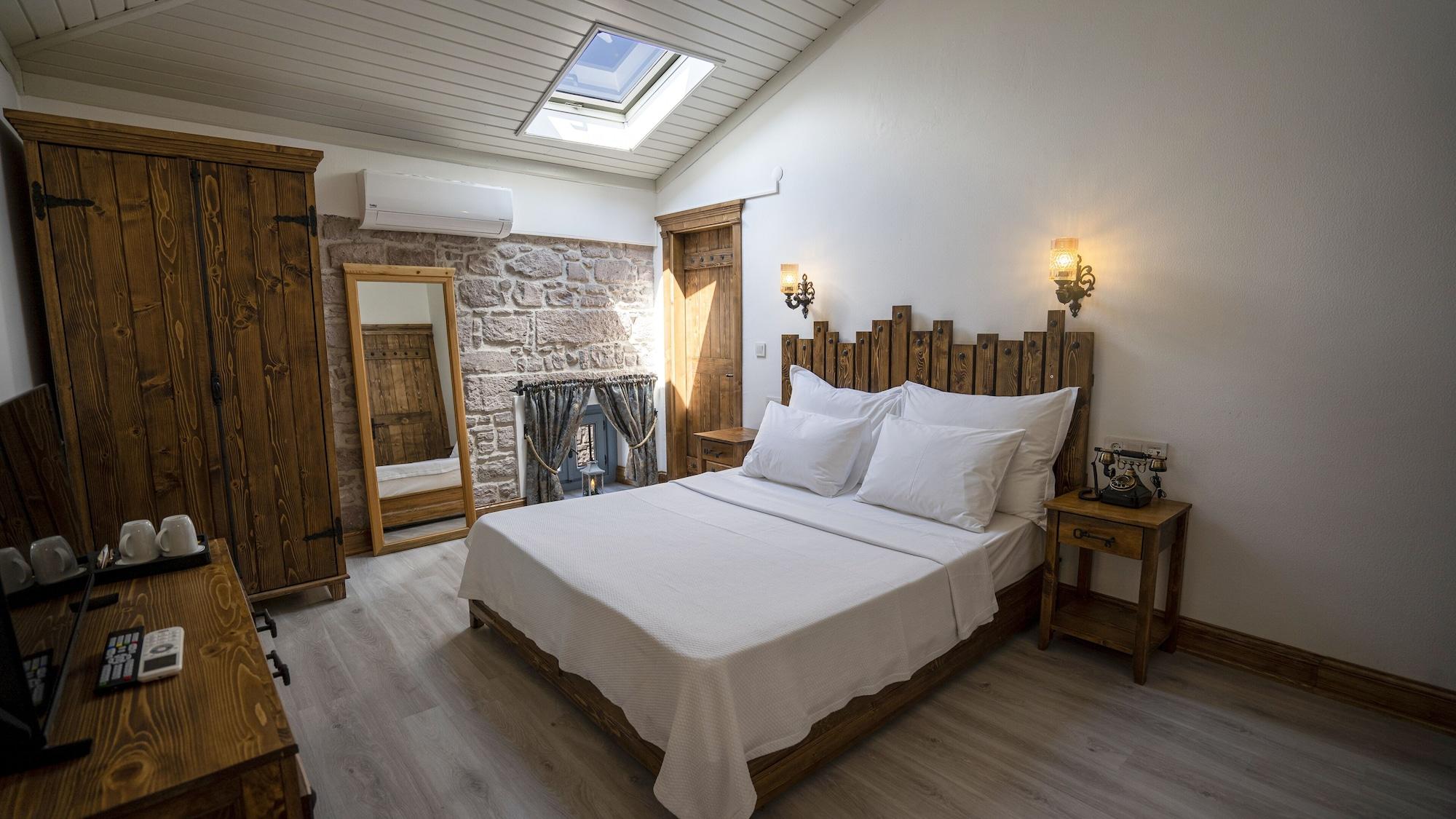 Villa Pietra Butik Otel Айвалык Экстерьер фото